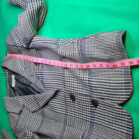 Ladies Wool Giorgio Armani Blazer - Picture 9 of 10